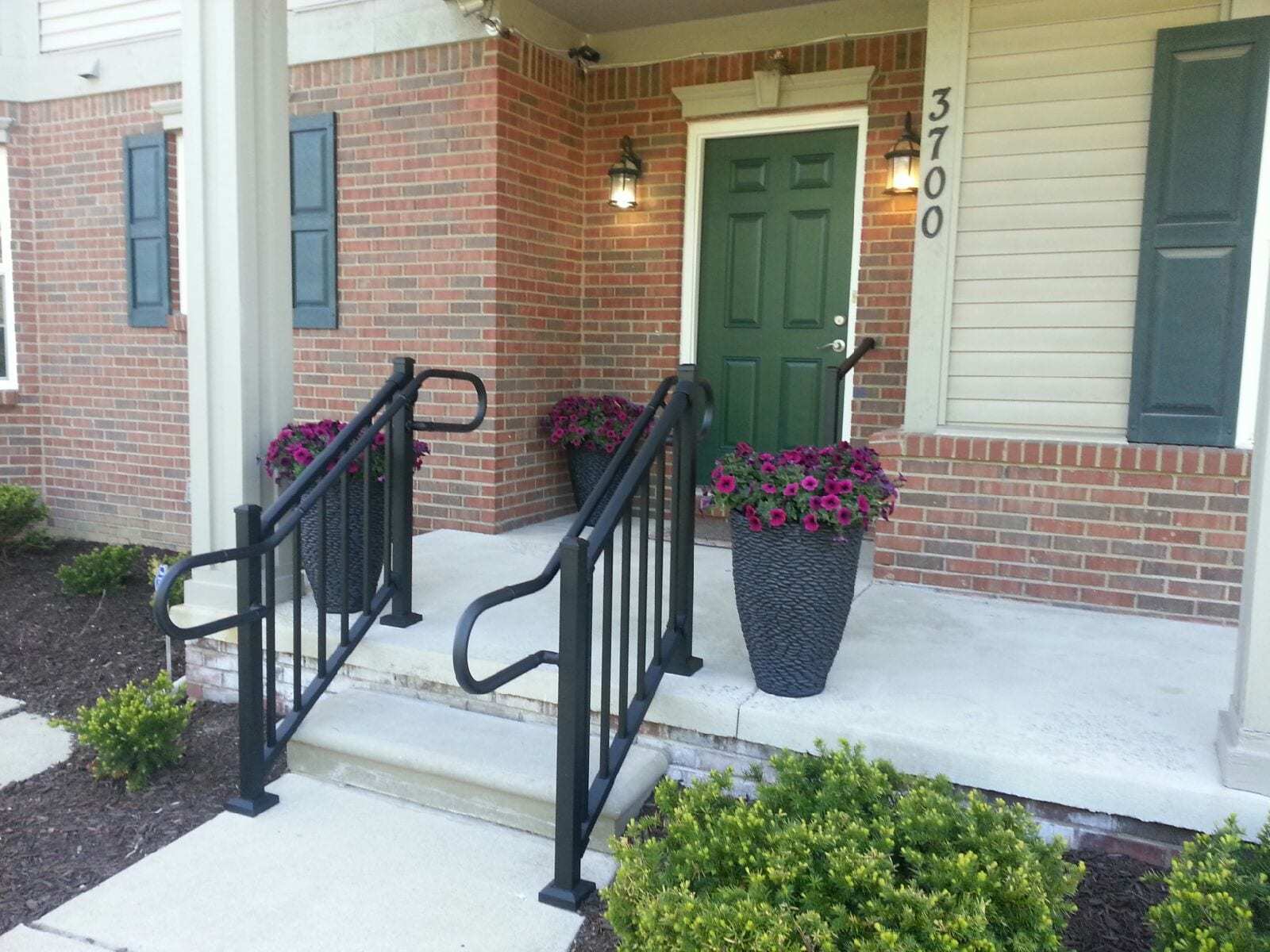 AHD Railing on front porch steps - Aluminum Handrail Direct