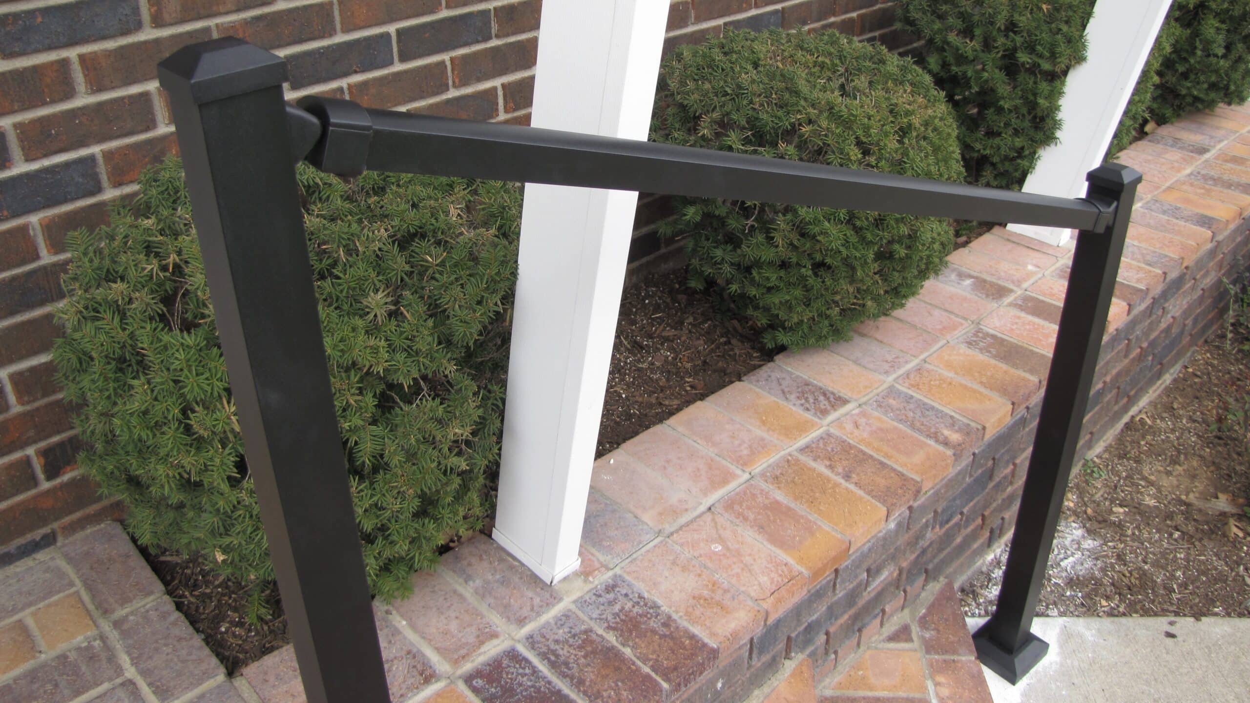 Powder-coated aluminum handrail from AHD